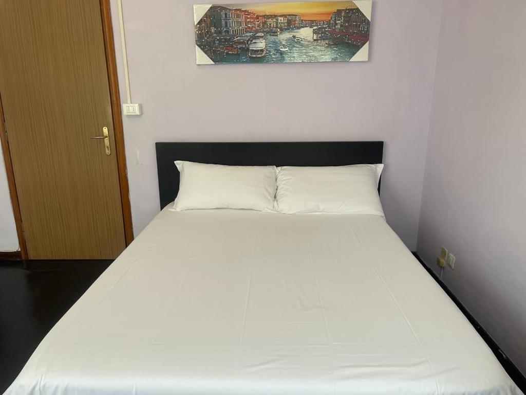 מסטרה Venice Night 13 Family Room מראה חיצוני תמונה